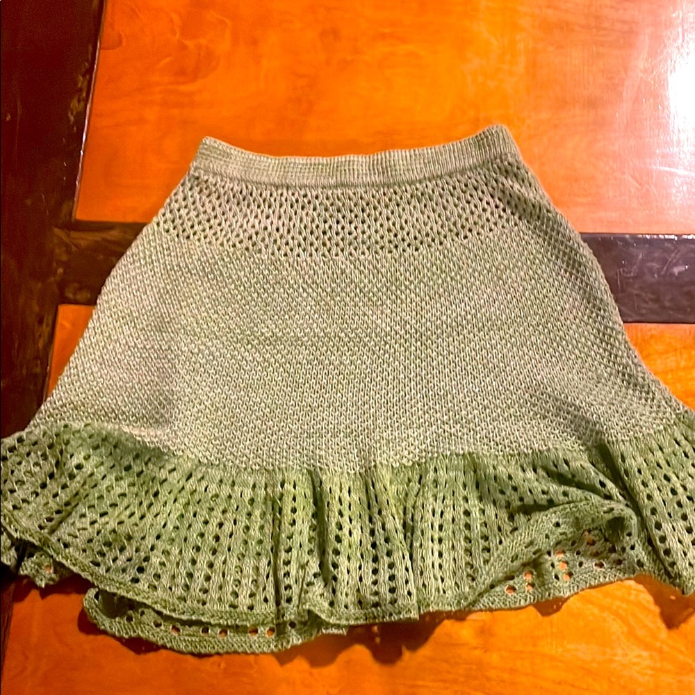 Adorable Green Knit Skirt, no tags! Size XS